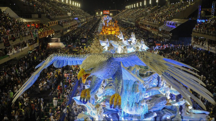 Desfile das escolas de samba do Grupo Especial no Sambódromo da Marquês de Sapucaí em 2022