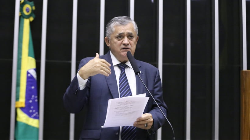 José Guimarães é um dos pré-candidatos do PT ao Senado, que conta ainda como Luizianne Lins como alternativa, além de nomes da base aliada