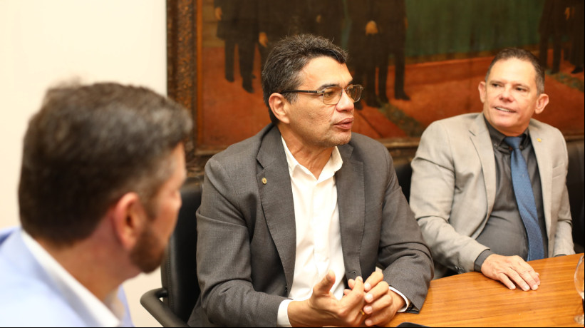 Oposição se reuniu com Romeu Audigueri, presidente da Assembleia
