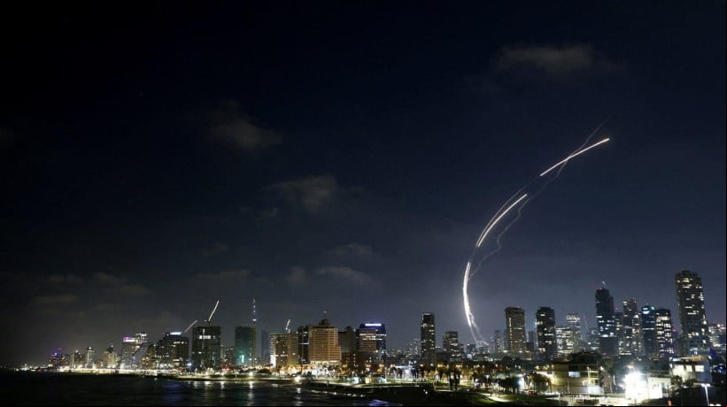 Mísseis lançados do Irã são interceptados em Tel Aviv 