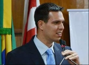 Professor de Direito Constitucional, João Trindade diz que as tensões também podem pender para um lado ou outro.